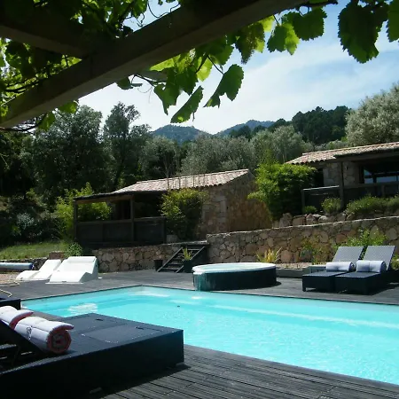 Bed and breakfast Les Jardins De Mathieu