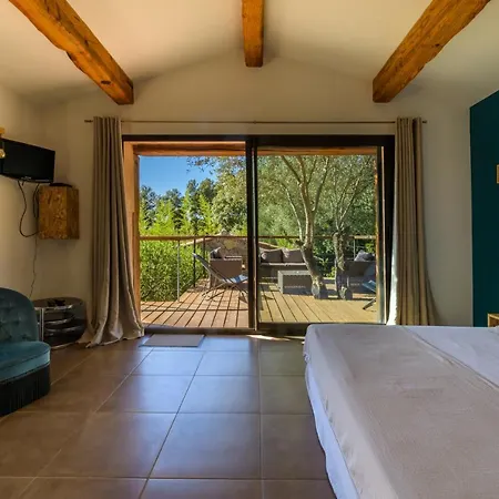 Les Jardins De Mathieu Couette-café Porto-Vecchio (Corsica)