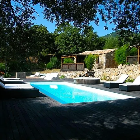 Les Jardins De Mathieu Frühstückspension 4*