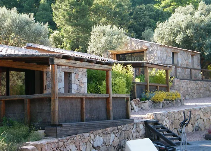 Alojamento de Acomodação e Pequeno-almoço Les Jardins De Mathieu Porto-Vecchio (Corsica)