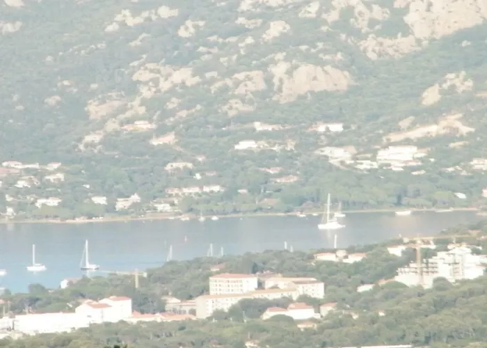 Les Jardins De Mathieu Alojamento de Acomodação e Pequeno-almoço 4*